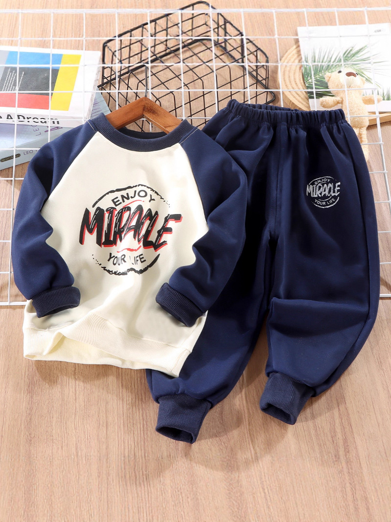Children's Spring and Autumn Outfits, Boys' Stylish Autumn and Winter Clothing, Boys' Autumn Sweatshirt Two-Piece Set, Toddler Baby Clothes Wholesale