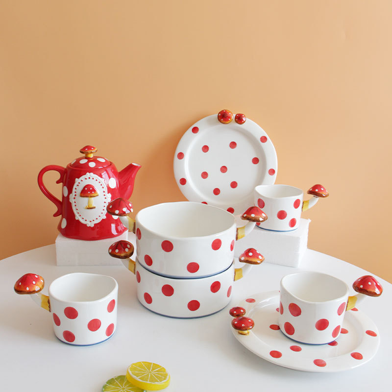 Japanese-style ceramic tableware set hand-painted plate household noodle bowl water cup mushroom embossed Western dish salad bowl water bottle