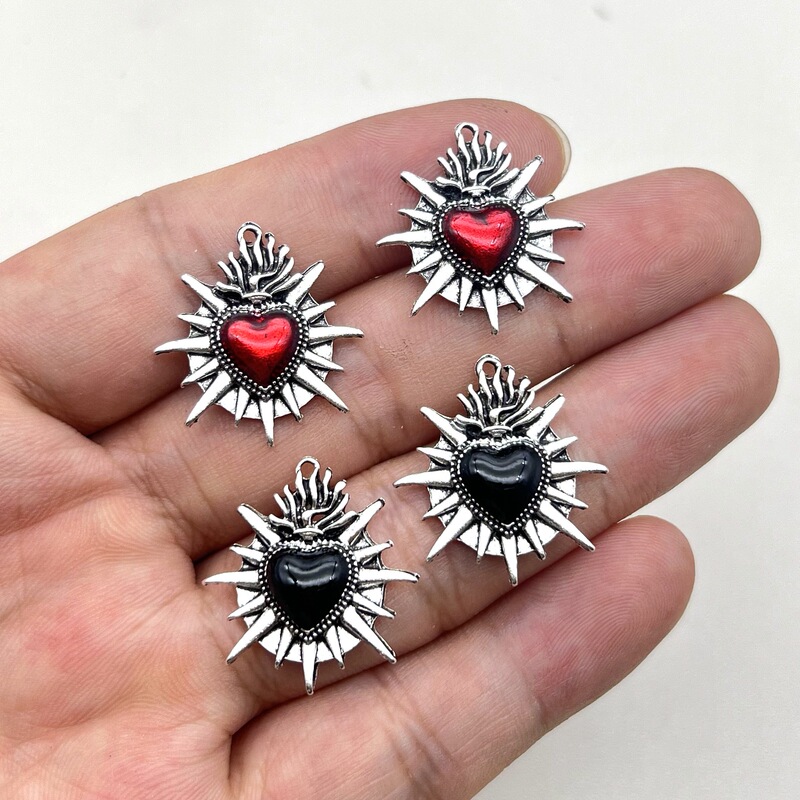 Cross-border Hot Sale Retro Flame Sacred Heart Enamel Thorns Sacred Heart Pendant DIY Jewelry Accessories