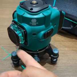 中测12线红外线水平仪高精度强光细线绿光贴墙仪16蓝光激光户外