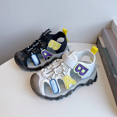 2022 summer new pattern children motion Sandals Boy Baotou shoes summer CUHK Hollow Running shoes