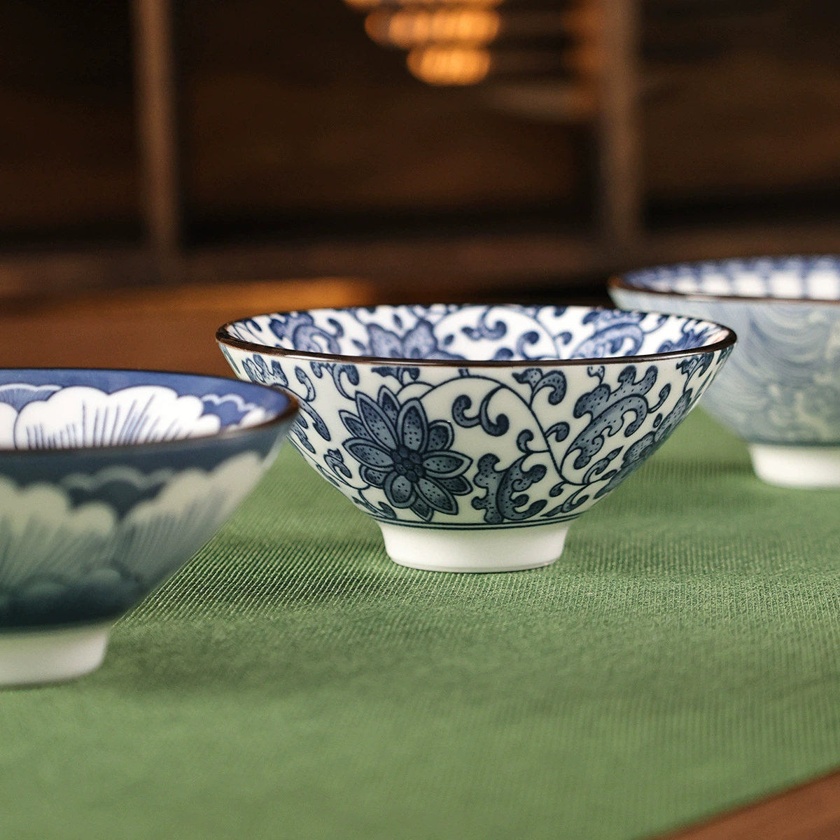 Painted ceramic tea cup, blue and white tea set