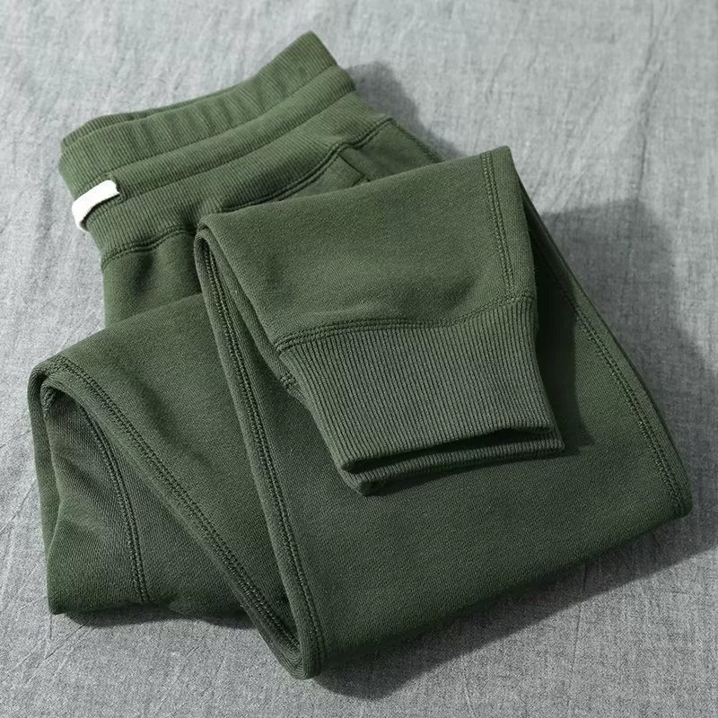 Green breathable retro trousers for leisure