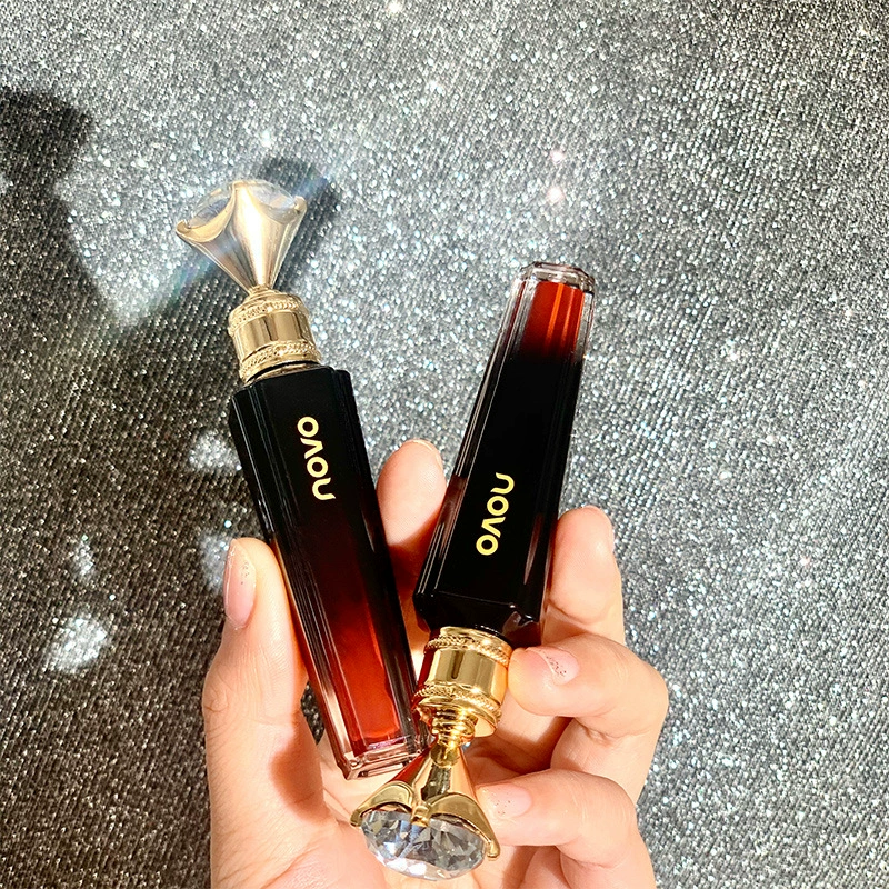 Velvet Lip Glaze (NOVO) Queen Retro Velvet, Diamond Cap, гладкая матовая стойкость, 3 г