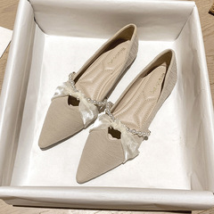 尖頭單鞋女秋平底2023新款晚晚風珍珠淺口豆豆鞋百搭軟底大碼女鞋