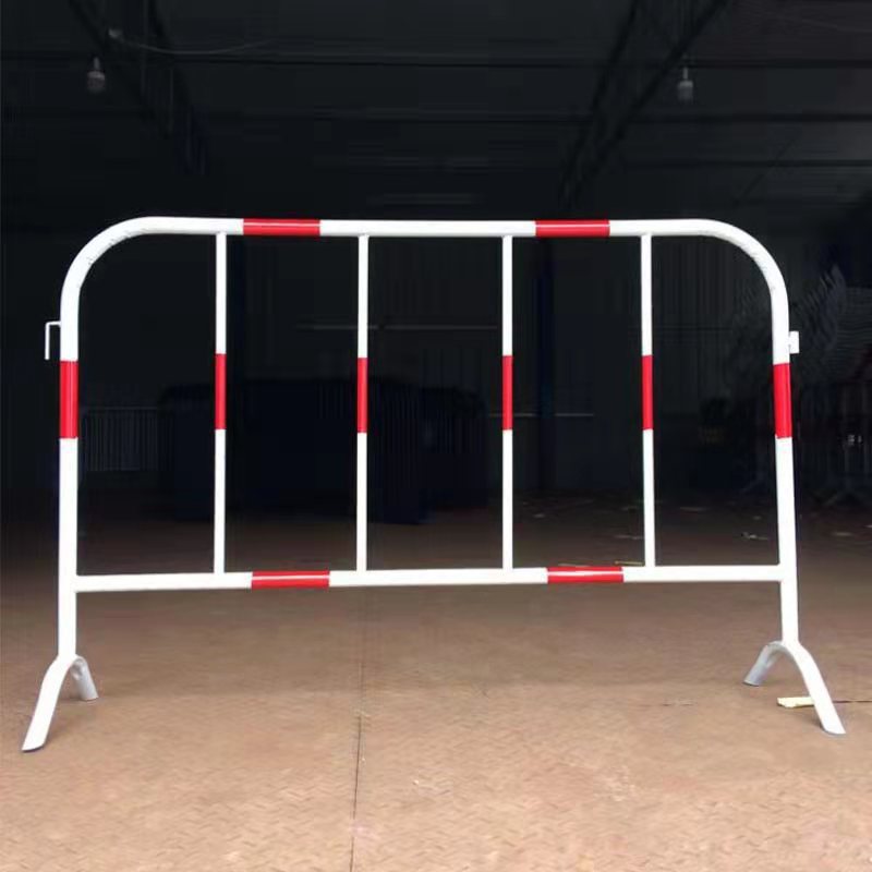 黑黄公路施工隔离护栏 铁马临时移动护栏 市政道路护栏