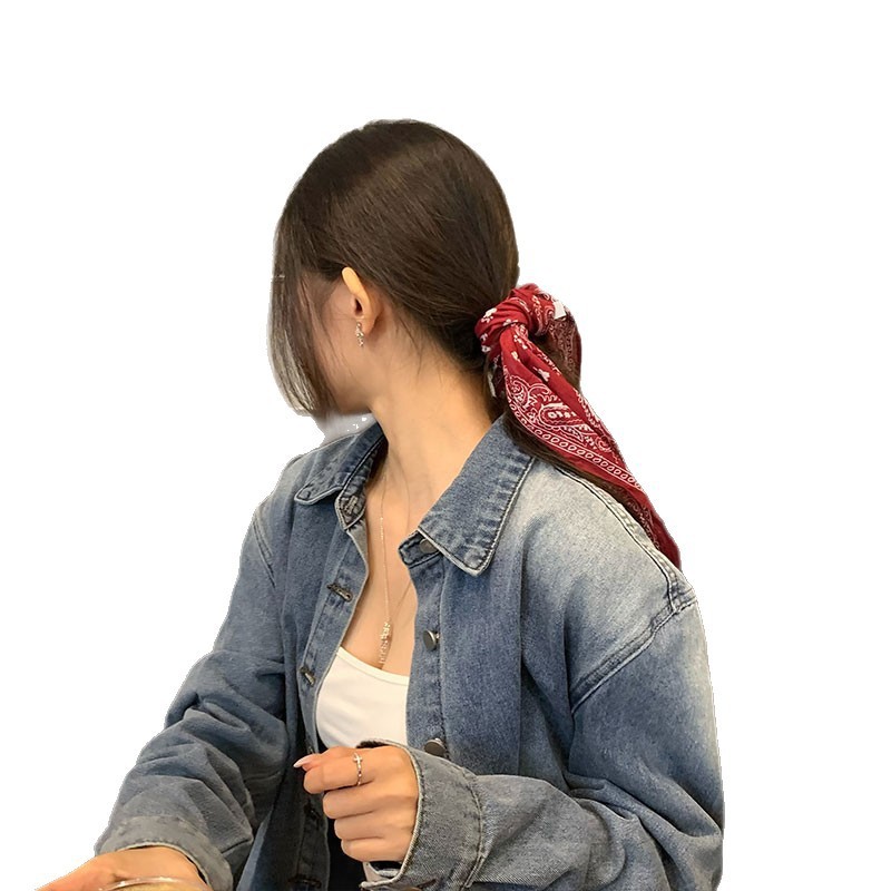 レトロクラシックレッドカシューパターン菱形シルクスカーフ女性の綿ポニーテールヘアリボンヘッドスカーフヘアバンド三角スカーフ|undefined