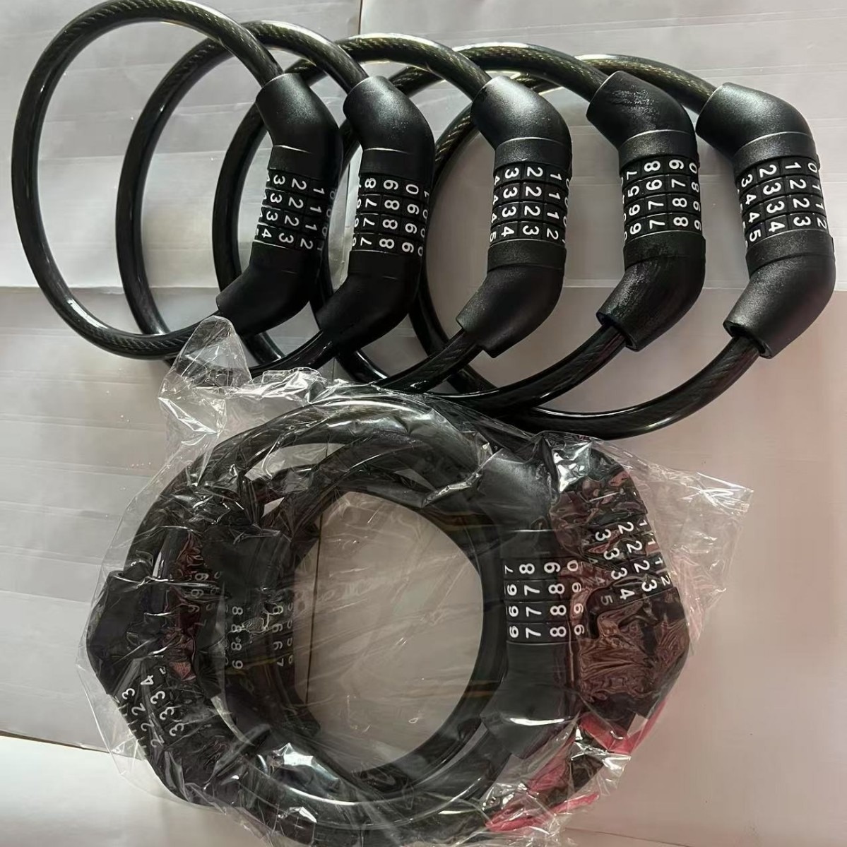 Cerradura de bicicleta eléctrica de montaña universal de cuatro cifras cerradura de cifrado antirrobo a prueba de agua a prueba de cizallamiento cerradura de cifrado alargada gruesa molienda