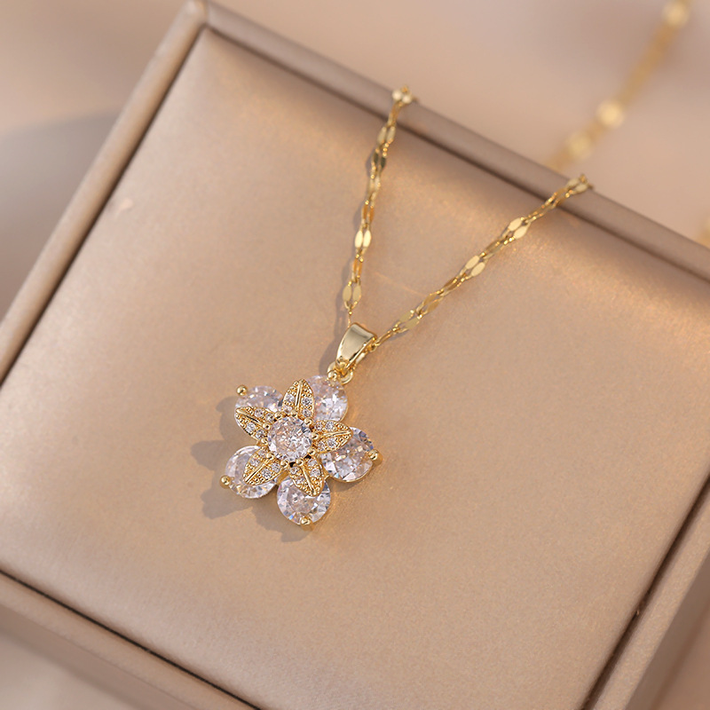 Women's Gender Diamond Design Wholesale Jewelry Elegant Flower Titanium Steel Copper Diamond Pendant Necklace