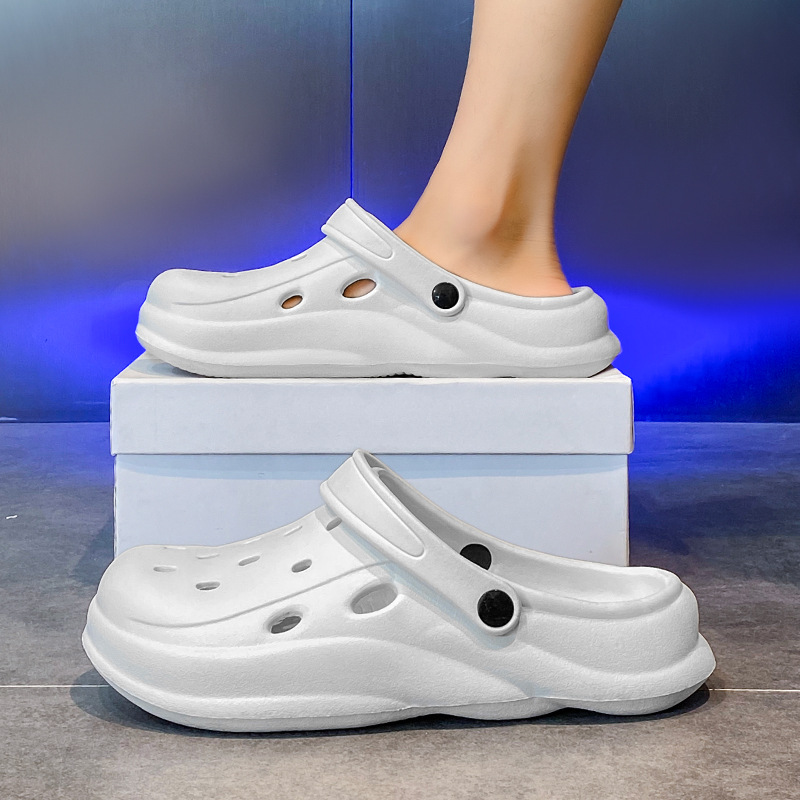 Zapatos con agujeros para hombres en verano, pantuflas semi-Baotou, zapatos de jardín para mujeres, sandalias y pantuflas de plataforma, zapatos de playa antideslizantes para parejas