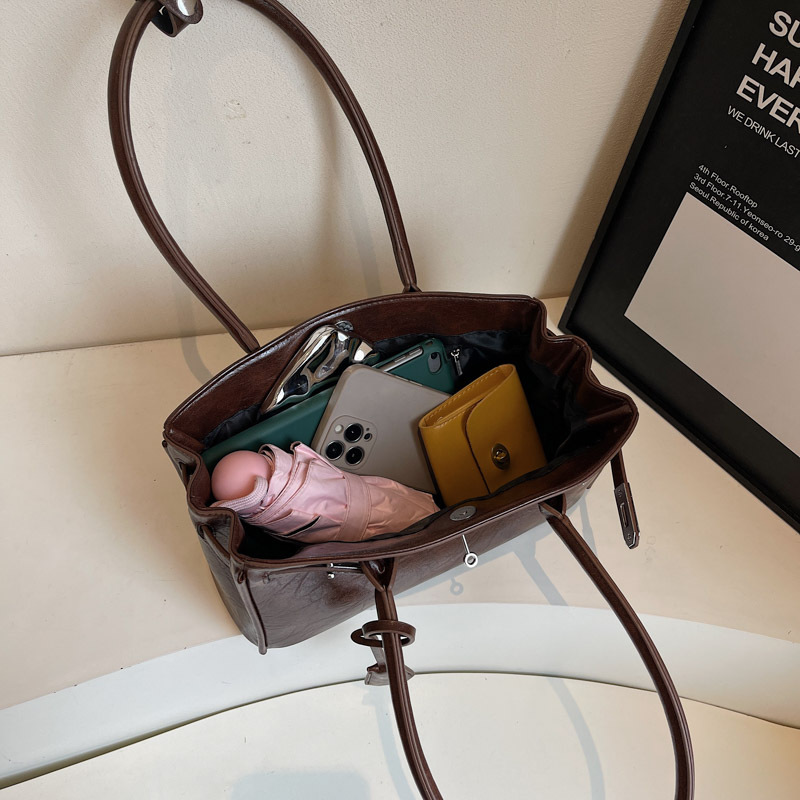 Cross-Border Retro Texture Handheld Kelly For Women 2025 New Trendy Solid Color Shoulder Stylish Versatile Underarm Bag_voghion.com