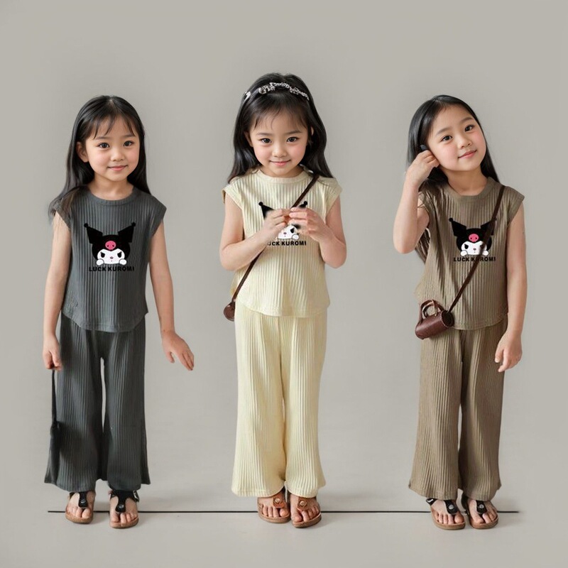 Summer New Girls' Baby Ice Silk suit Summer Sleeveless Vest Top Trousers Trendy Two-piece suit Summer New Girls' Baby Ice Silk suit Summer Sleeveless Vest Top Trousers Trendy Two-piece suit