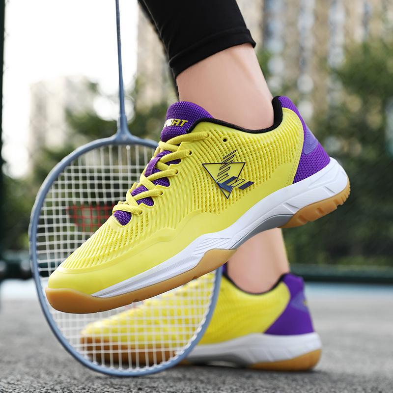 Manufacturers Mainly Promote New Mesh Badminton Shoes, Tennis Shoes, Table Tennis Shoes, Non-Slip Men's and Women's Sports Shoes