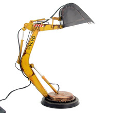 ȫWƷSֱN 羳¿ھC̨ Digger Desk Lamp