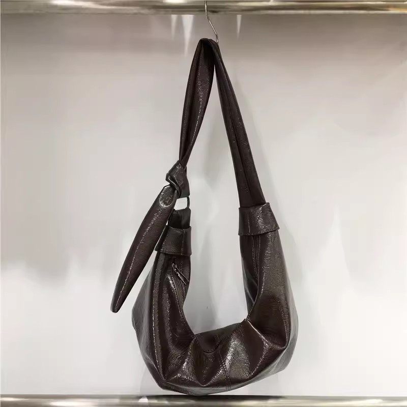 Koreanische Instagram-Umhängetasche aus weichem Leder mit großem Fassungsvermögen, gefaltete Knödelbrötchen, faule und vielseitige, lässige Umhängetasche_voghion.com