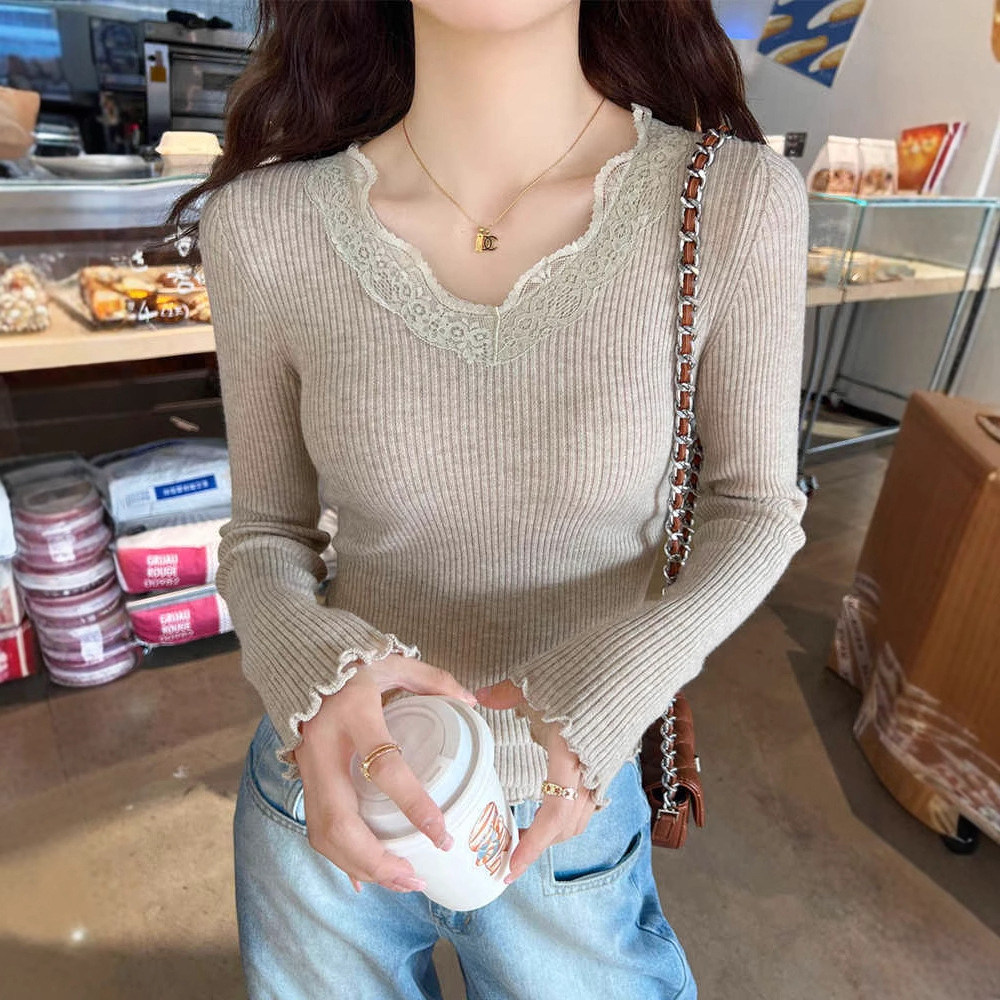 黑色蕾丝边打底衫女秋冬新款高级感毛衣内搭修身V领针织上衣