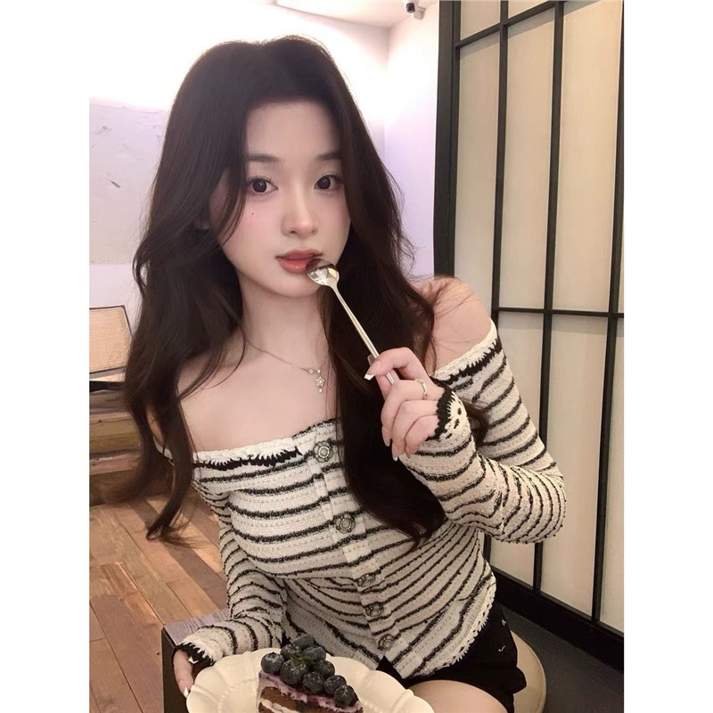 小香风条纹针织衫女秋冬季新款韩系气质撞色高级感掐腰慵懒风上衣