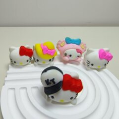 超甘いハローキティ車内置物センターコンソール車載装飾品ハローキティ車内かわいい車の置物