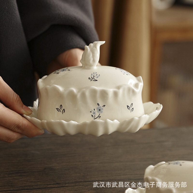 French-Style Butter Dish with Floral Ceramic Lid, Kitchen Storage Tray, High-Footed Dessert Plate, Jewelry Storage Tray French-Style Butter Dish with Floral Ceramic Lid, Kitchen Storage Tray, High-Footed Dessert Plate, Jewelry Storage Tray