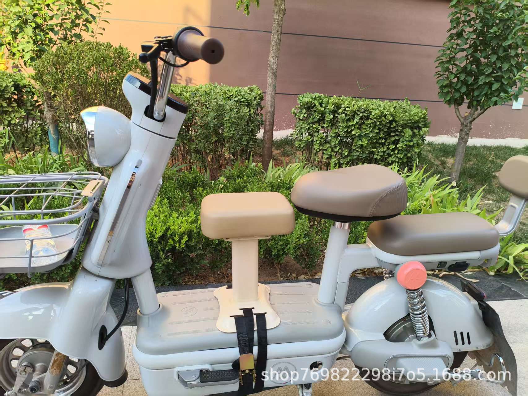 Front-mounted child seat for electric vehicles, baby seat for electric scooters, motorcycles, and scooters