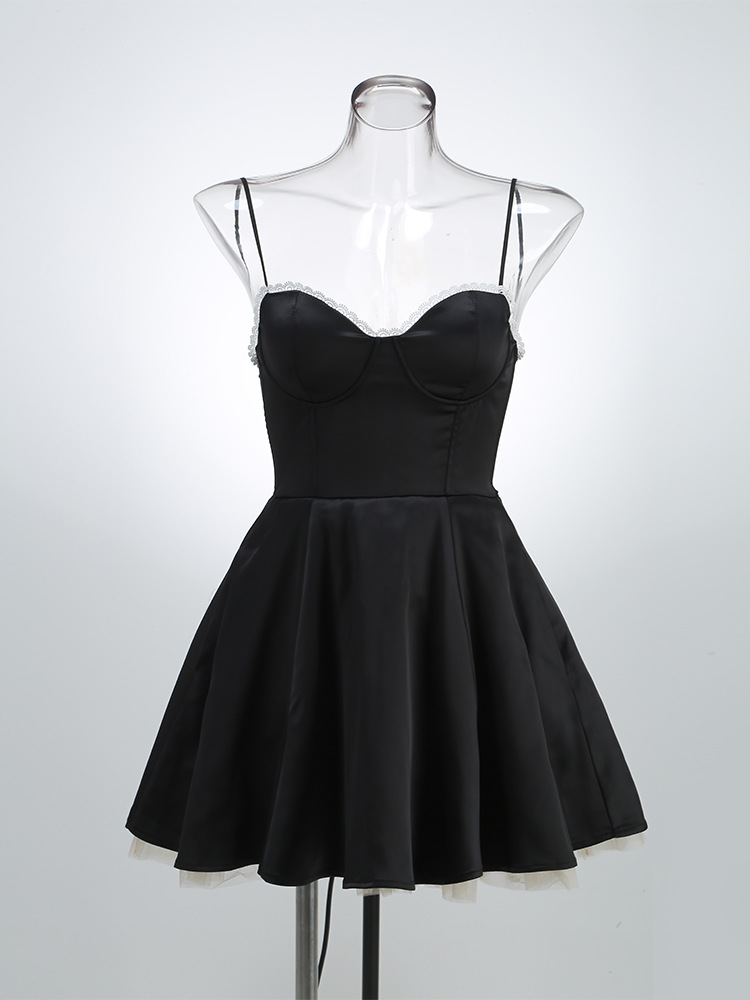 ChicShe ChicShe Robe mini d'été pour femme, sans bretelles, rembourrée, duveteuse, élégante et haut de gamme, doublée de maille._voghion.com