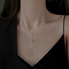 耳环;戒指;耳扣