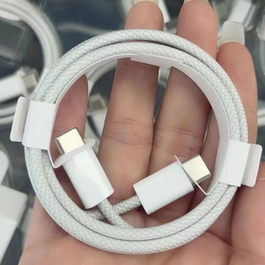 El typec de doble cabeza 60W trenzó el cable de datos para el cable de carga rápido del teléfono móvil de la carga iPhone15ProMax de Apple 15