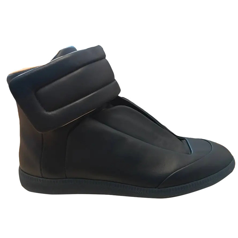 In-Stock 2025 Summer New High-Top Genuine Leather Sports Casual Comfortable Martin Boots German Training Shoes Unisex In-Stock 2025 Summer New High-Top Genuine Leather Sports Casual Comfortable Martin Boots German Training Shoes Unisex