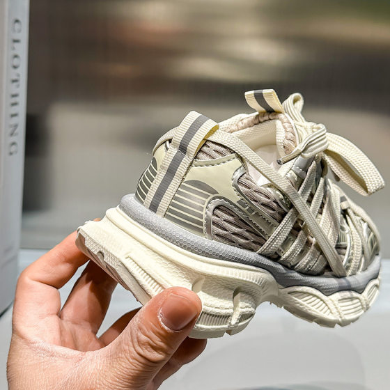 Children's Sports Shoes 2025 Spring New Korean Style Boys' Breathable Running Shoes, Medium and Large Kidsren's Shoes, Girls' Dad's Shoes