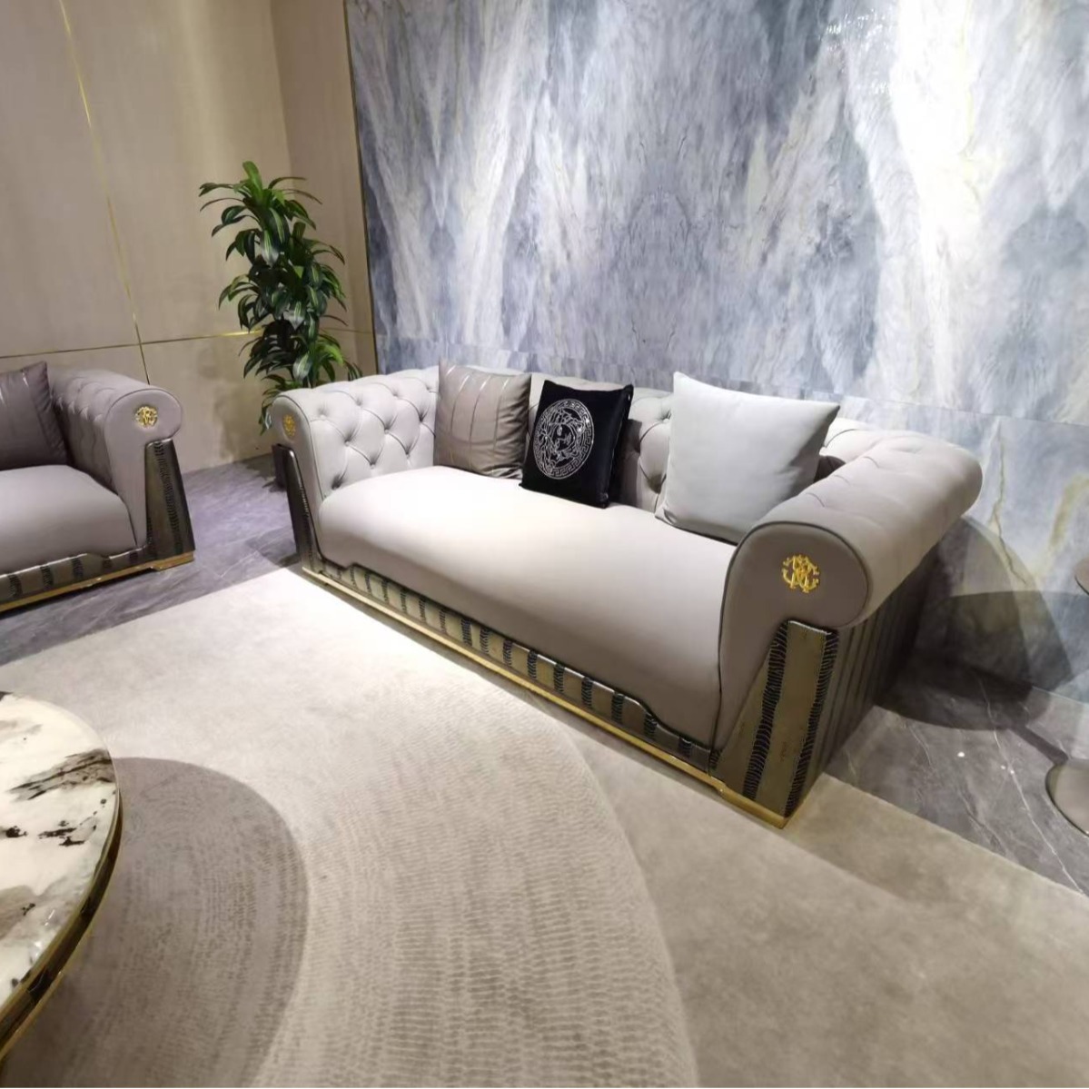 现代欧洲奢华后现代意大利风格新设计三座真皮组合沙发套装客厅别