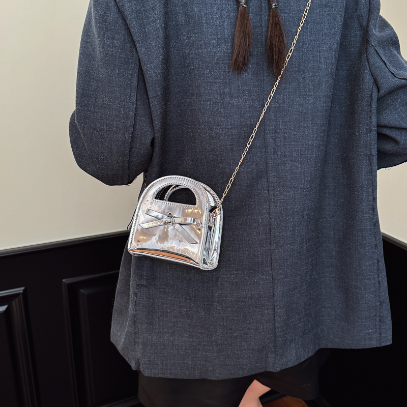 Bolsa de cadena de laca de moda brillante, dulce y lindo, bolso de arco para niñas, bolso para niños de color sólido