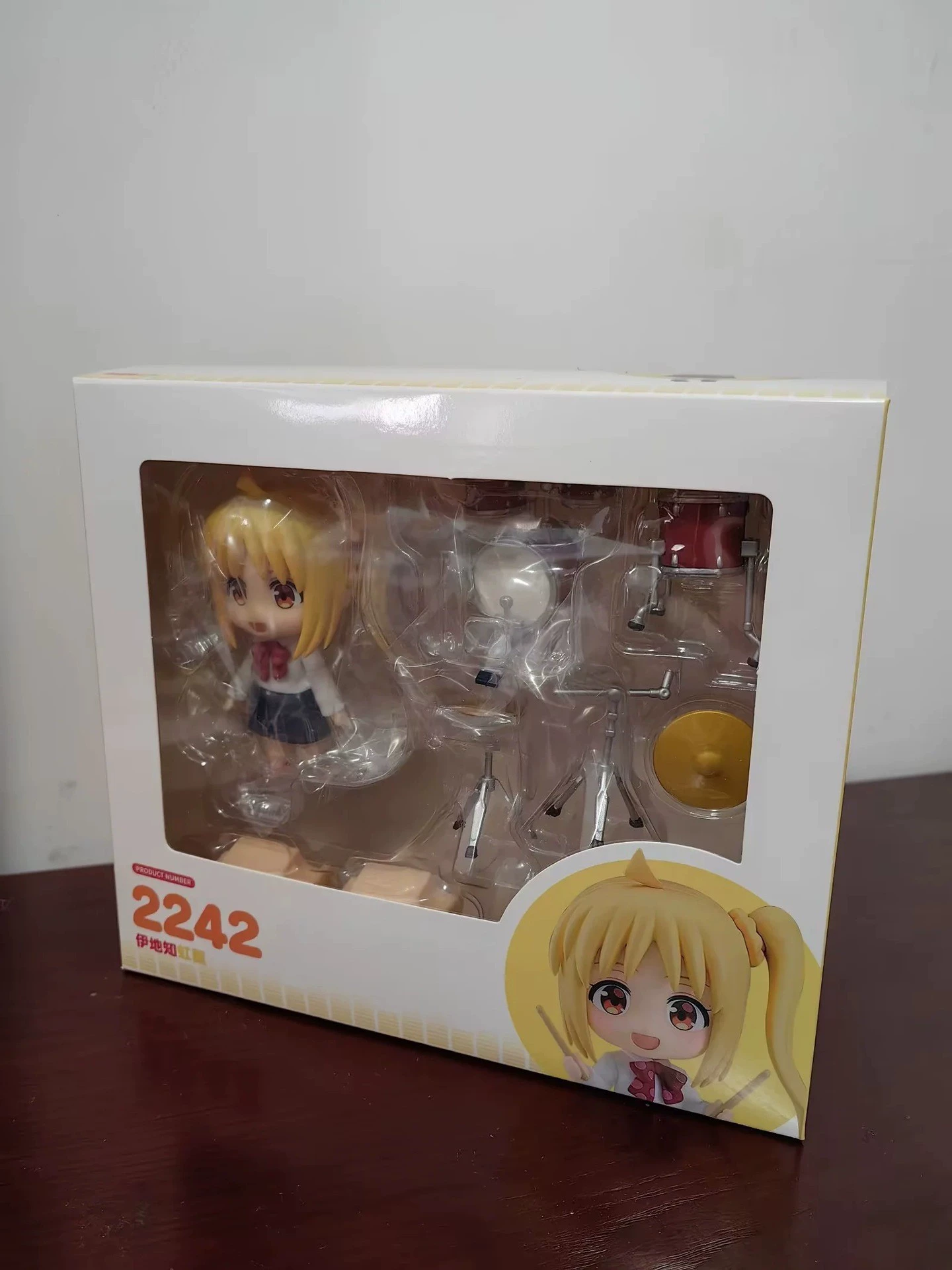 Фигурка в стиле JoJo (Chibi) — ~10 см коллекционная, цветная коробка, дисплей
