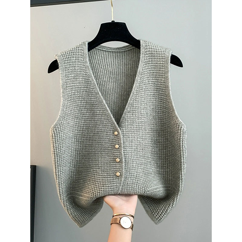 2025 New Autumn and Winter Knitted Vest Jacket Short V Neck Design Niche Cardigan Vest Sleeveless Sweater for Women