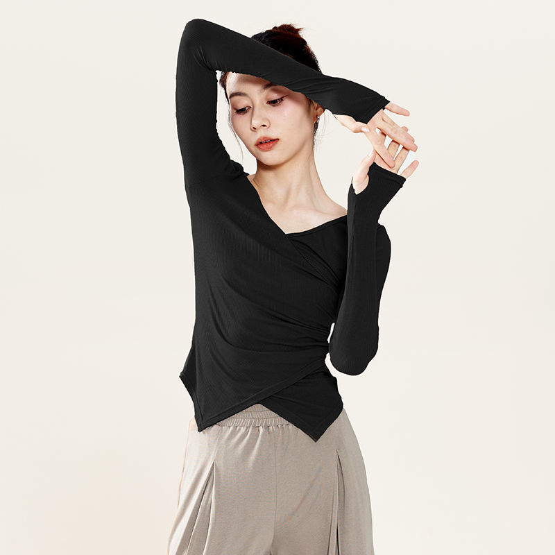조용한 검정색