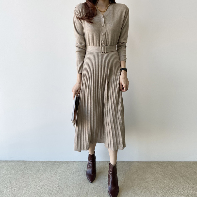 Knitted Dress 2025 Autum New Elegant V Neck Belt Mid-Length Pure Color Versatile Pleated Large Hem Skirt for Women Knitted Dress 2025 Autum New Elegant V Neck Belt Mid-Length Pure Color Versatile Pleated Large Hem Skirt for Women