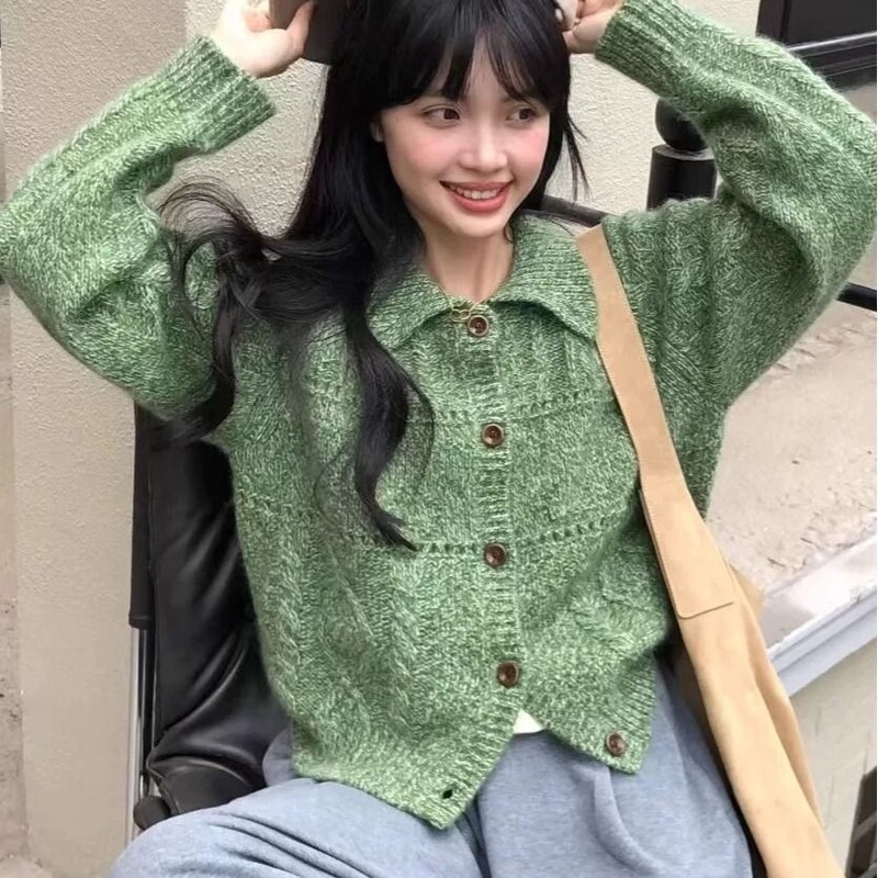 Korean Hone autumn and winter new sweater with a turn-down collar, buttoned, twisted hollow knit cardigan, camel wool, Korean gentle style for women Korean Hone autumn and winter new sweater with a turn-down collar, buttoned, twisted hollow knit cardigan, camel wool, Korean gentle style for women