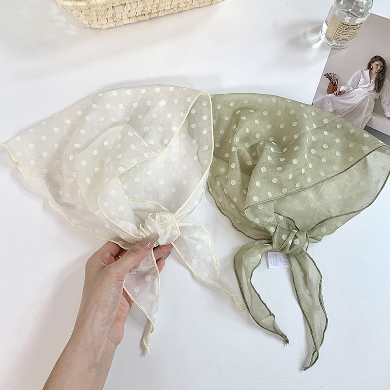 Bufanda triangular serie de verano dulce nueva bufanda protectora para el cuello nueva bufanda de punto de onda literaria transpirable bufanda de seda personalizada al por mayor