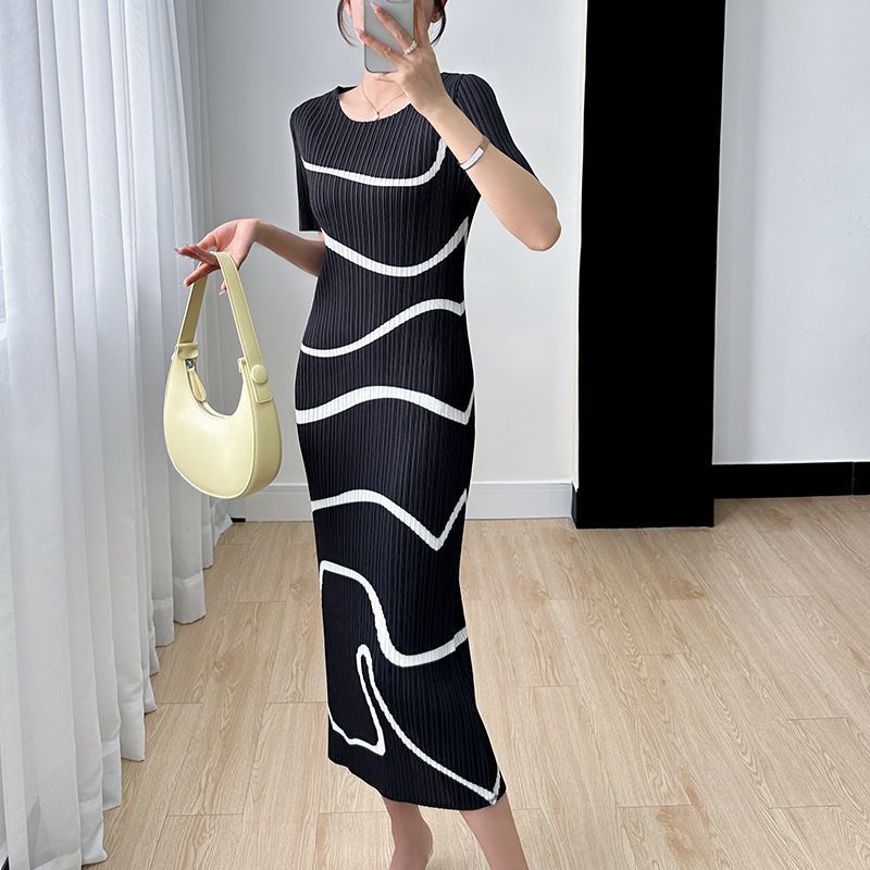 (Mới) Mã K2350 Giá 1060K: Váy Đầm Liền Thân Nữ Chtyai Dáng Ôm Body Gợi Cảm Sexy Ngắn Tay Hàng Mùa Hè Họa Tiết Hoa Thời Trang Nữ Chất Liệu G03 Sản Phẩm Mới, (Miễn Phí Vận Chuyển Toàn Quốc).