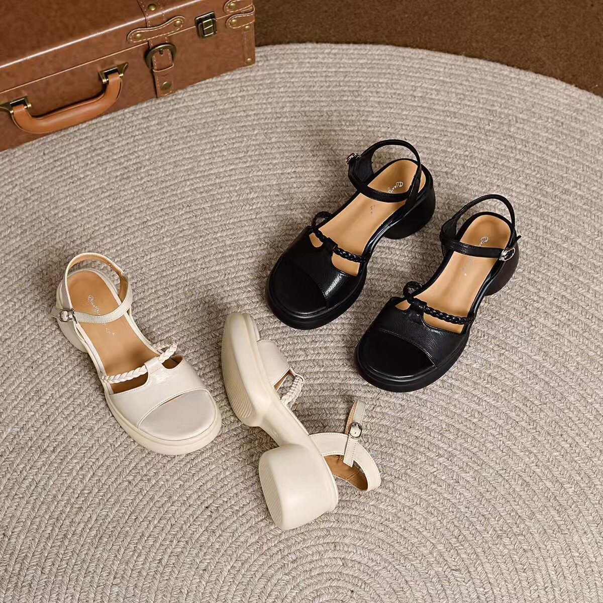 Sandal nữ peep toe gót vuông đế platform da thật, tăng chiều cao — màu be chi tiết 9