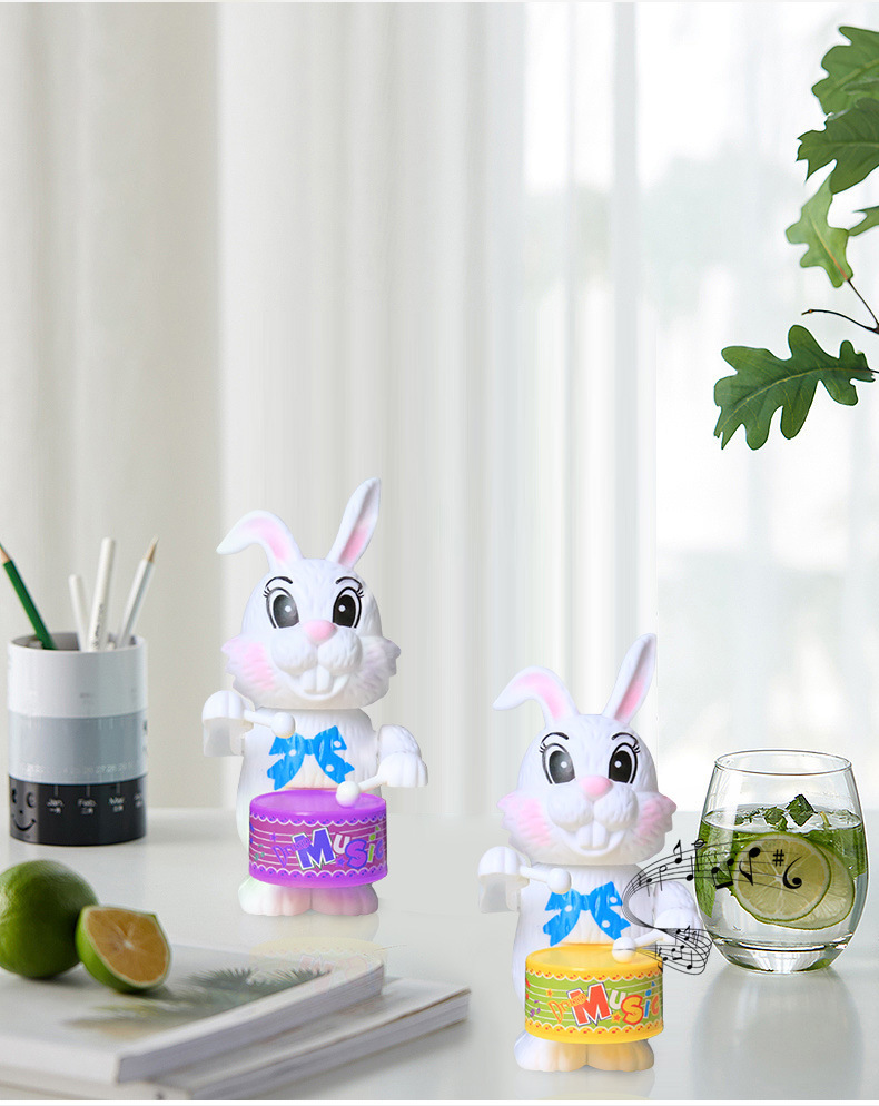 Wind-Up Drumming Animal Toy 1