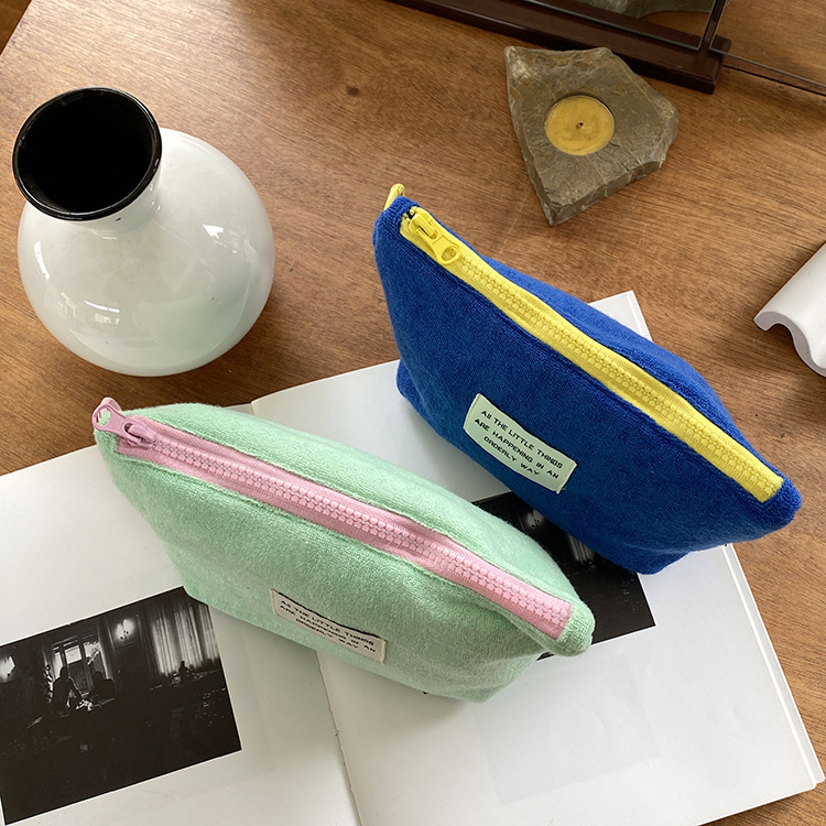 三沢/アマゾン越境冬の新型高颜値化粧バッグぬいぐるみ収納袋データケーブル口紅包|undefined