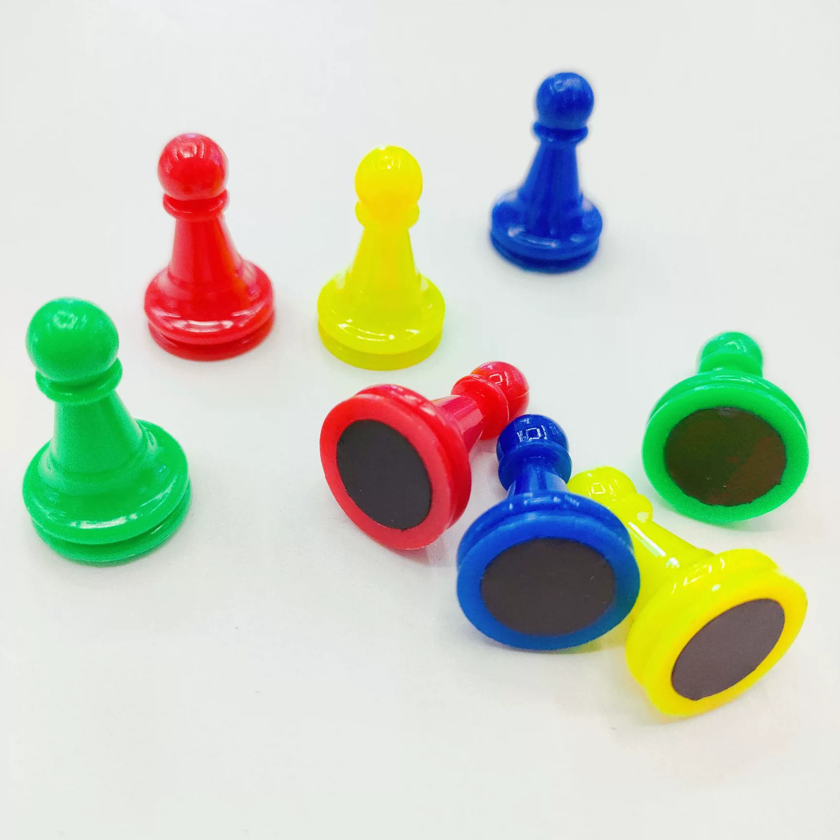 Магнитные пластиковые шахматные фигуры Летающие магнитные шахматные фигуры Монополия Шашки Железные шахматные игрушки Шахматные аксессуары оптом