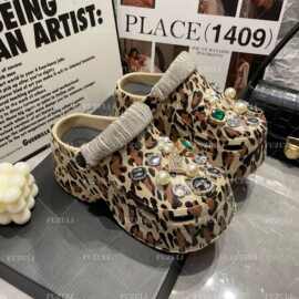 时尚厚底增高洞洞鞋女夏季外穿休闲潮流街拍欧美风两穿包头凉拖鞋