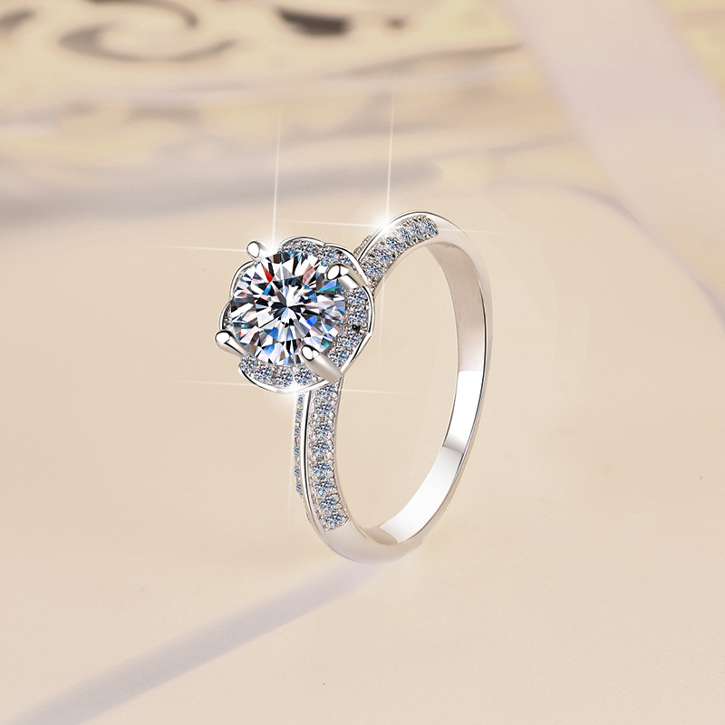 925 anillo de bodas de plata esterlina moissanite femenino celebración de la flor quilate plateado PT950 anillo fábrica al por mayor suministro transfronterizo