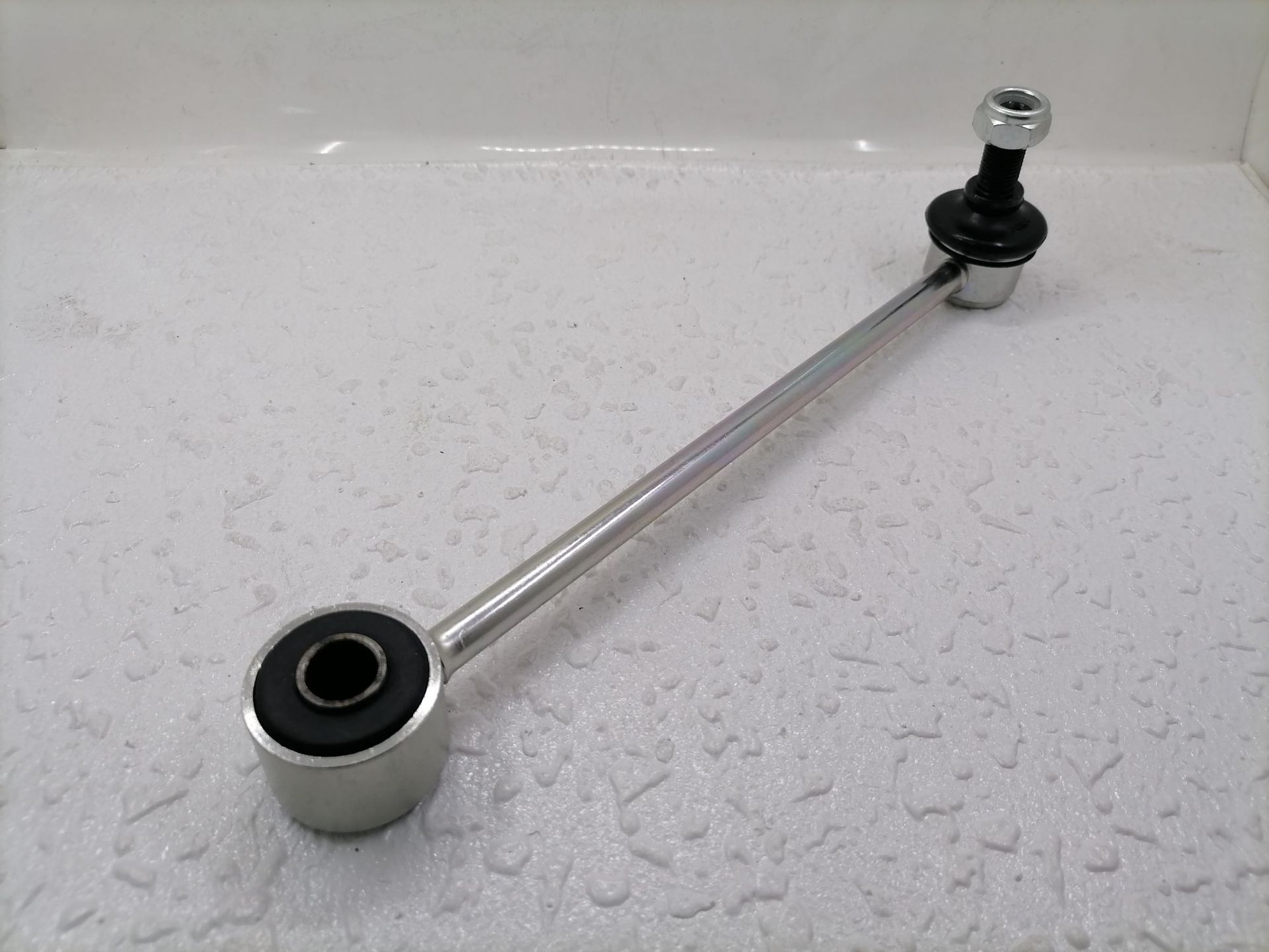 In stock for Volkswagen Golf rear axle Balance Bar ball head 2K0505465B 2 K5 505 465 A
