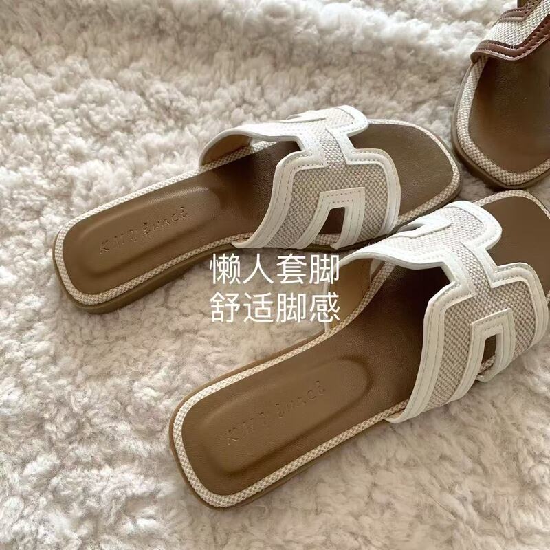 Daily Horse-Raising Activities~ Ins-Style Color-Blocked Beach Slippers for Women, Summer Outdoor Wear, One-Strap Sandals, 2026 New Model