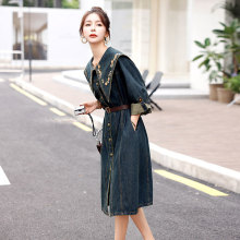 秋季重工刺绣复古牛仔裙娃娃领连衣裙2025新款高端精致洋气小个子