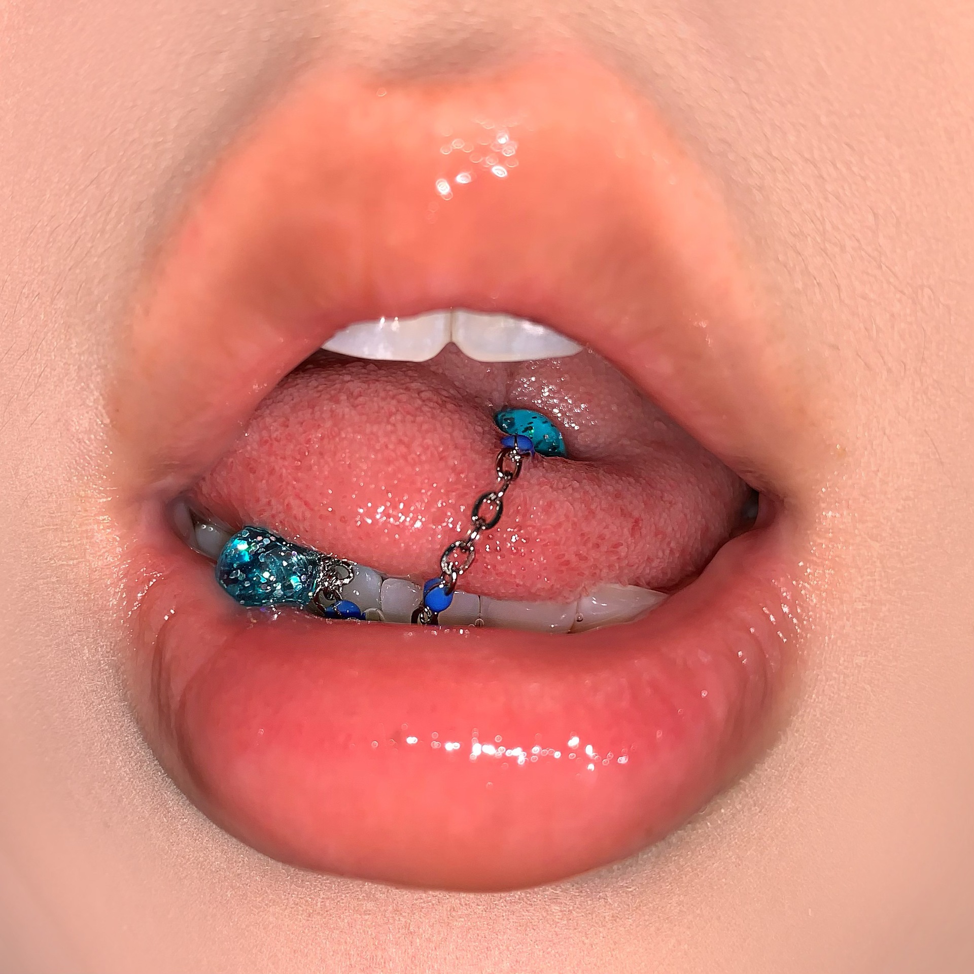 Pointed labret stud close-up product detail