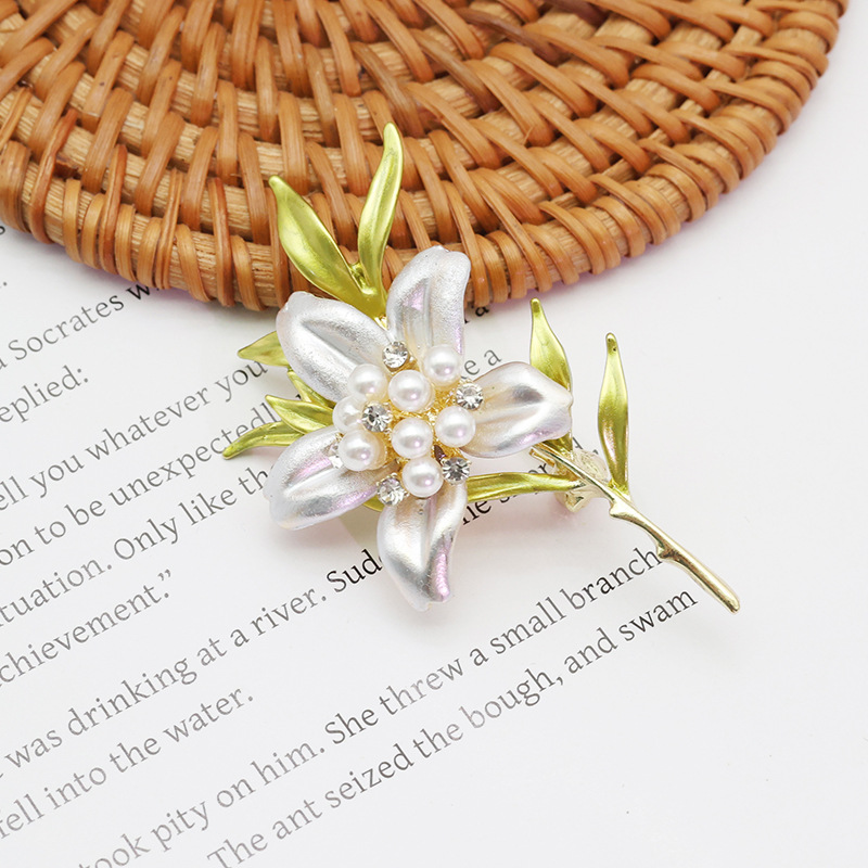 Vibrant and Colorful Enamel Lily Flower Brooch for Women, Unique Flower Pin, Suit Accessory, Gift