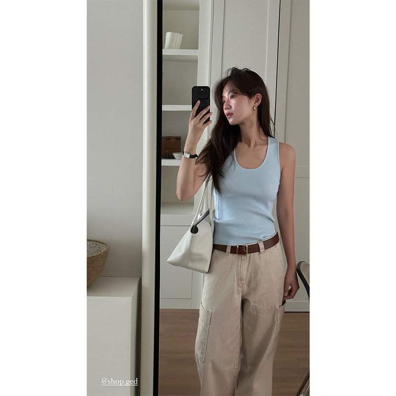 Now the 2026 Summer New Model Korean Designer G*D He Jing U-Neck Knitted Camisole